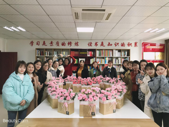 員工集體生日會(huì)